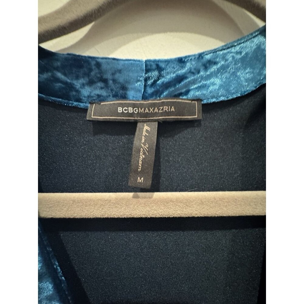 BCBG Maxazria Crushed Velvet Long Sleeve Wrap Dress Blue Size Medium - Picture 11 of 12